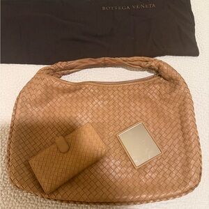 Bottega Veneta Large Hop Style Bag Carmel Leather